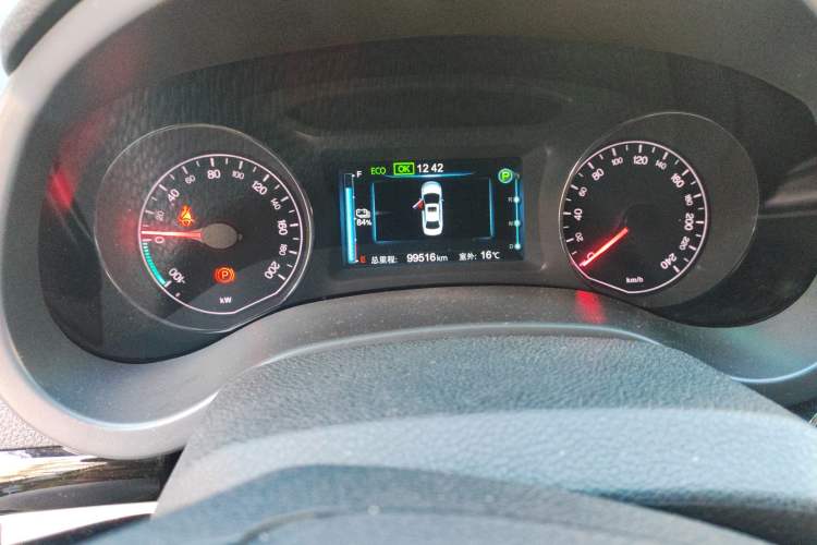 Used BYD e5 2016 300 Luxury Edition Odometer Close Up