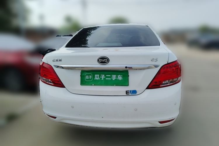 Used BYD e5 2016 300 Luxury Edition Rear