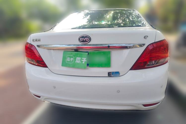 Used BYD e5 2016 300 Luxury Edition Rear