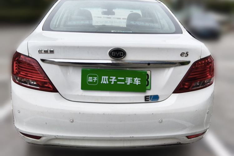 Used BYD e5 2016 300 Luxury Edition Rear
