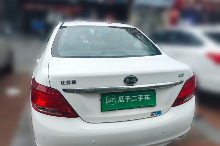 Used BYD e5 2016 300 Luxury Edition Rear