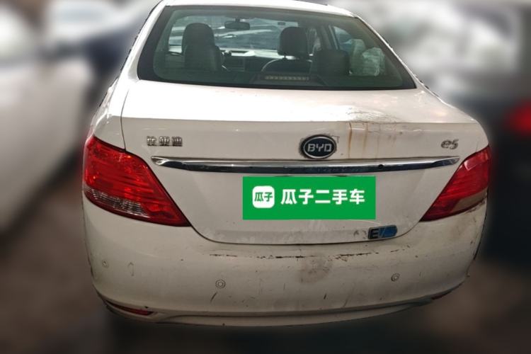 Used BYD e5 2016 300 Luxury Edition Rear