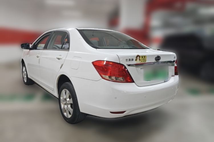 Used BYD e5 2016 300 Luxury Edition Rear Left 45 Deg