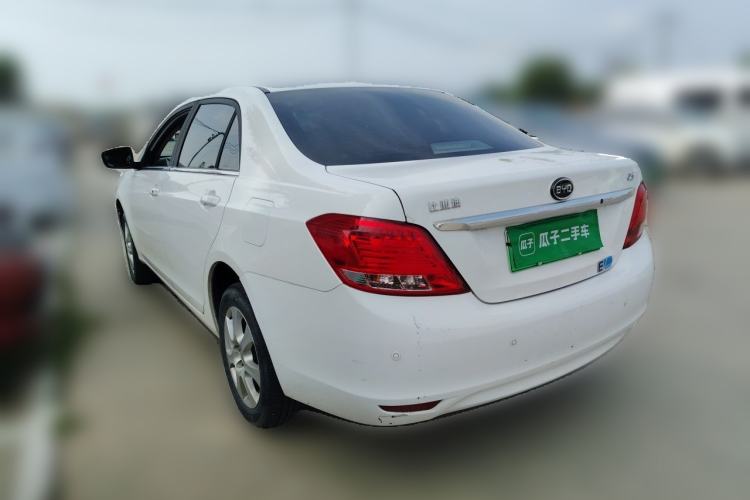 Used BYD e5 2016 300 Luxury Edition Rear Left 45 Deg