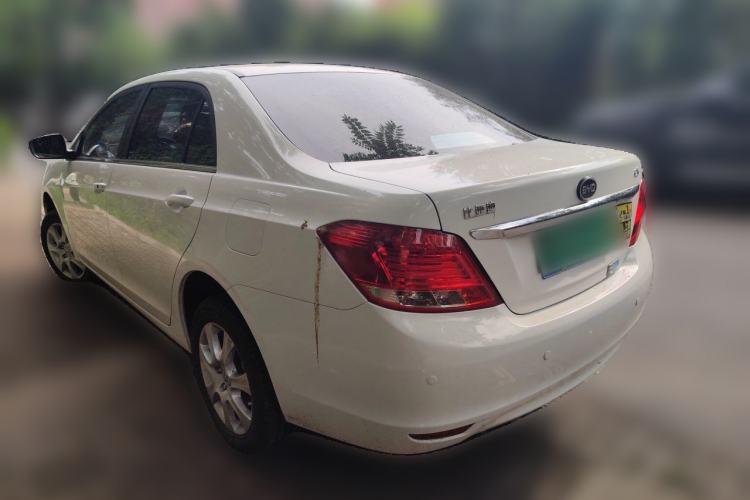Used BYD e5 2016 300 Luxury Edition Rear Left 45 Deg
