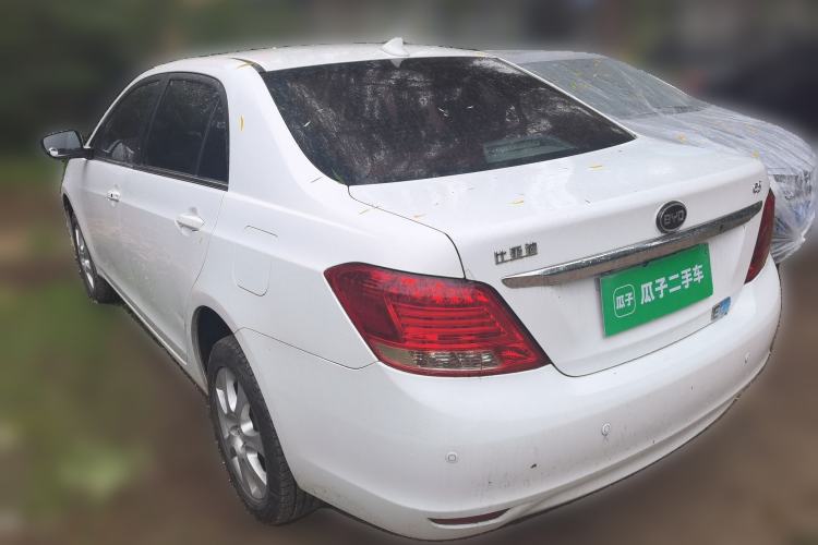 Used BYD e5 2016 300 Prestige Edition Rear Left 45 Deg