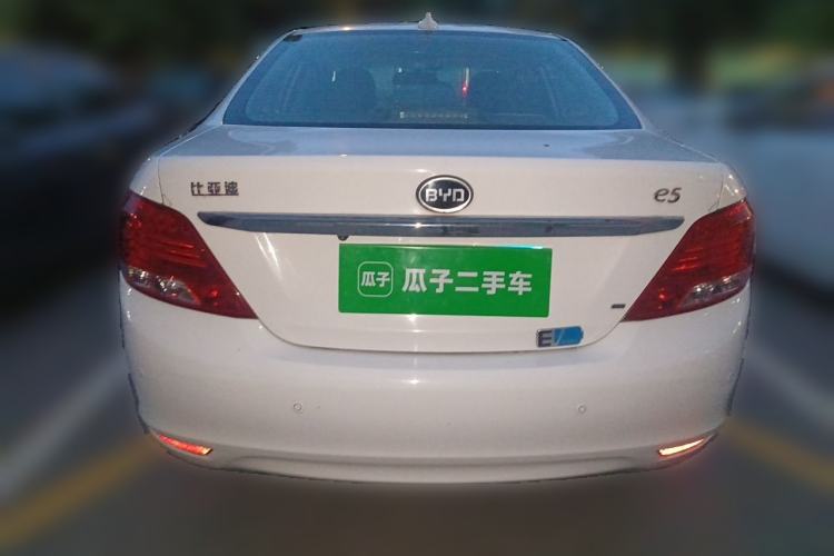 Used BYD e5 2016 300 Prestige Edition Rear