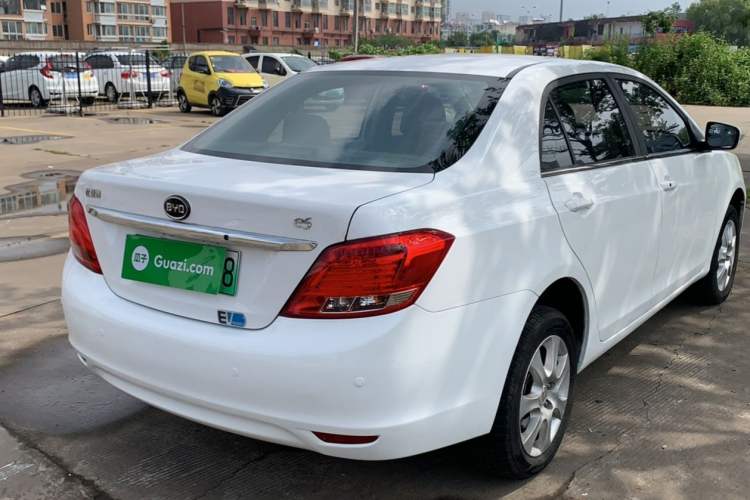 Used BYD e5 2016 300 Luxury Edition Rear Right 45 Deg
