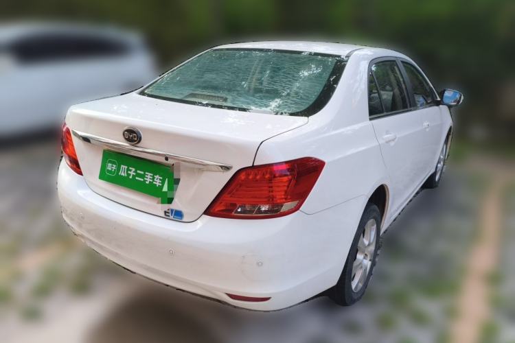 Used BYD e5 2016 300 Luxury Edition Rear Right 45 Deg