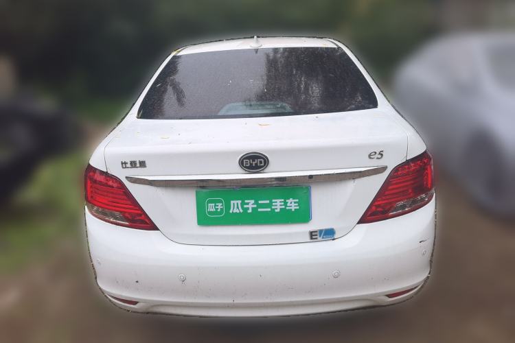 Used BYD e5 2016 300 Prestige Edition Rear