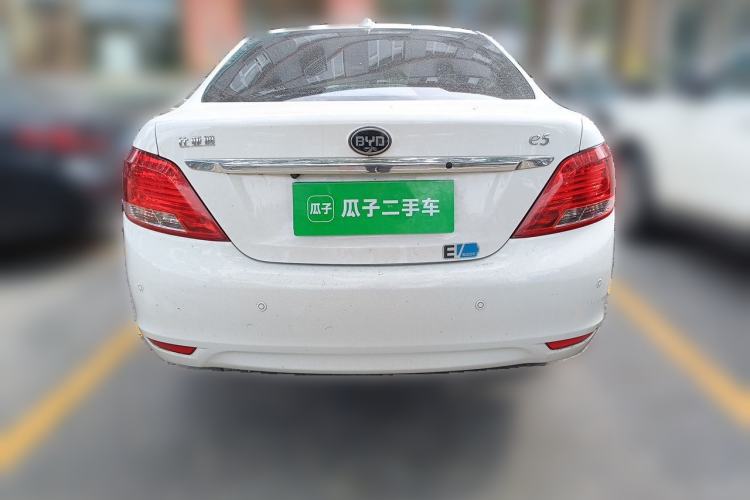 Used BYD e5 2016 300 Prestige Edition Rear