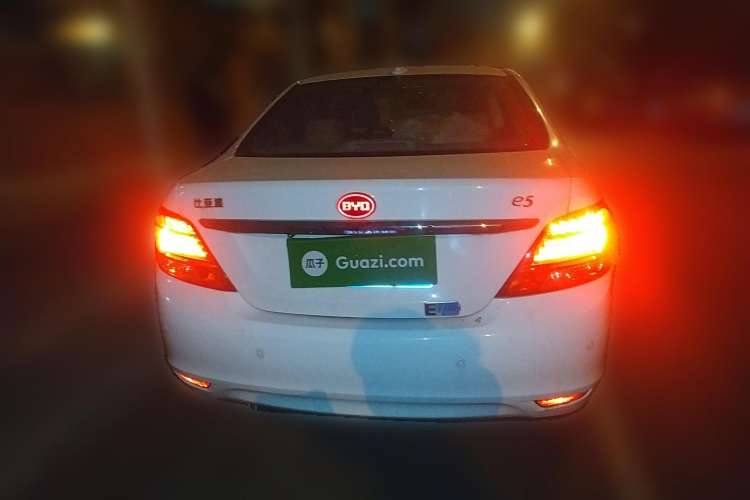 Used BYD e5 2016 300 Luxury Edition Rear