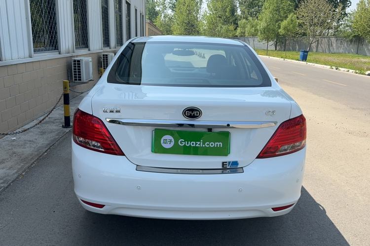 Used BYD e5 2016 300 Luxury Edition Rear