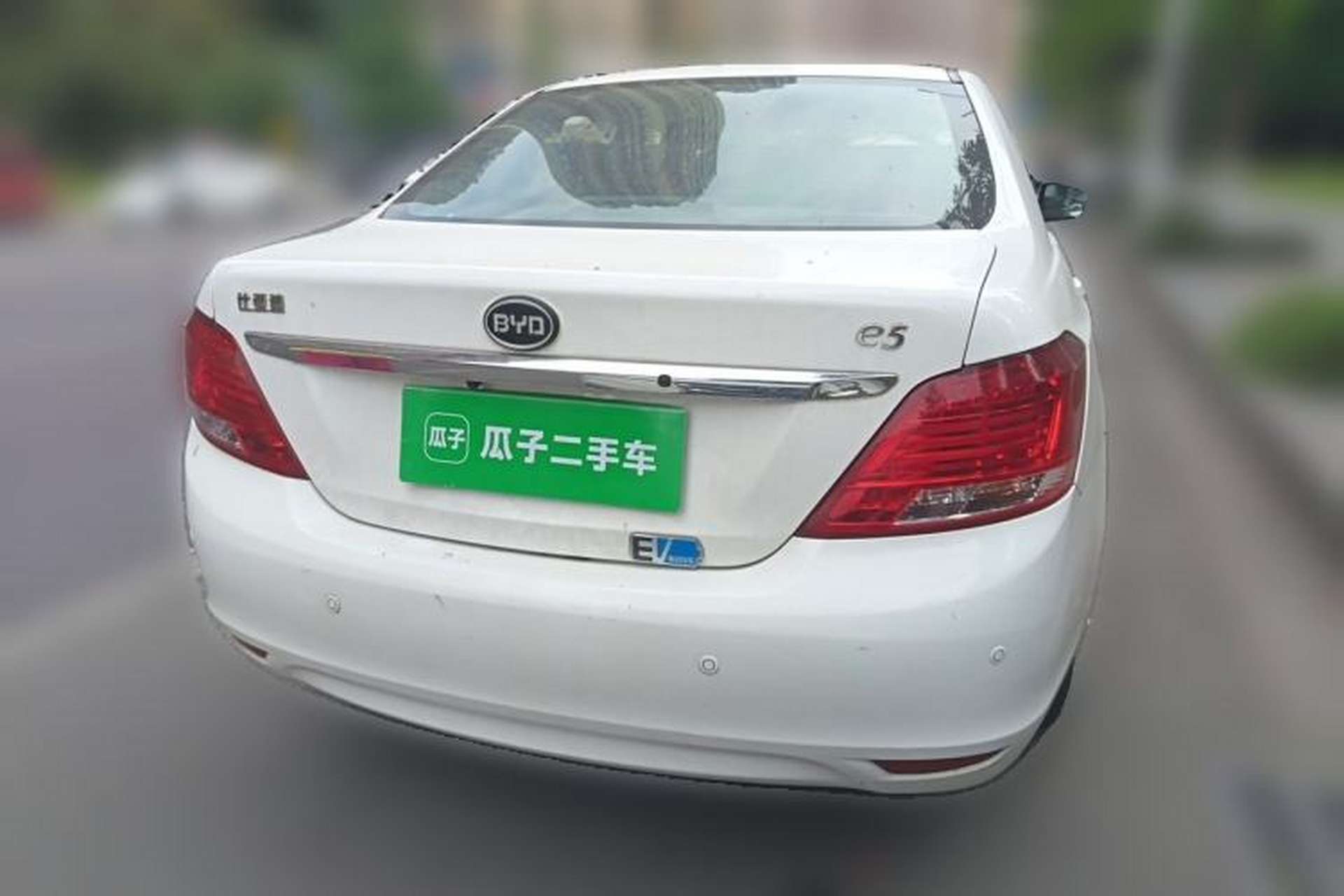 Used BYD e5 2016 300 Luxury Edition Rear