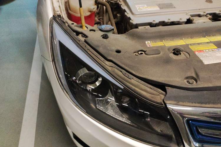 Used BYD e5 2016 300 Prestige Edition Right Front Headlight