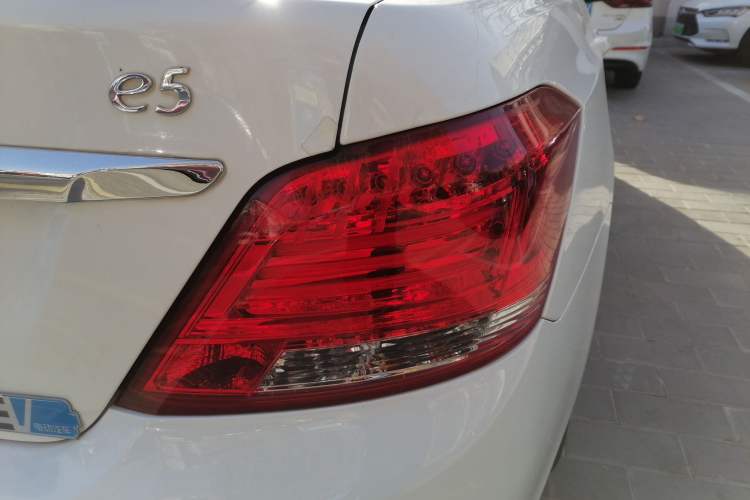 Used BYD e5 2016 300 Luxury Edition Right Rear Taillight