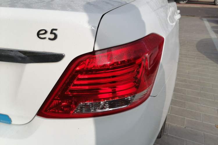 Used BYD e5 2016 300 Prestige Edition Right Rear Taillight