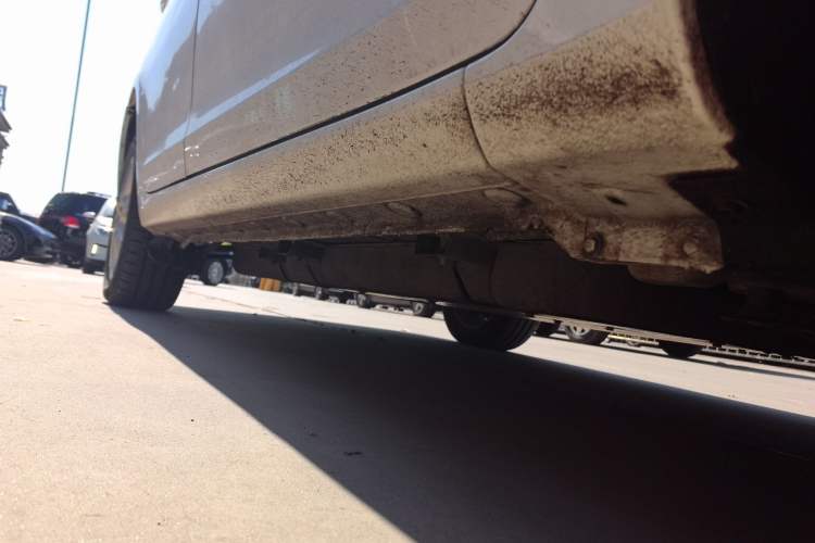 Used BYD e5 2016 300 Luxury Edition Right Side Sill