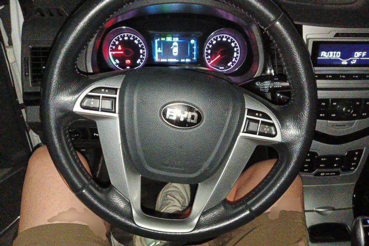 Used BYD e5 2016 300 Luxury Edition Steering Wheel