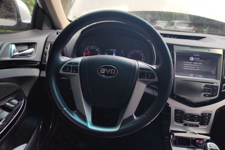 Used BYD e5 2016 300 Luxury Edition Steering Wheel