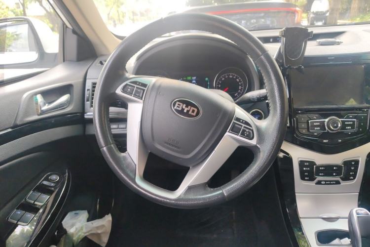 Used BYD e5 2016 300 Luxury Edition Steering Wheel