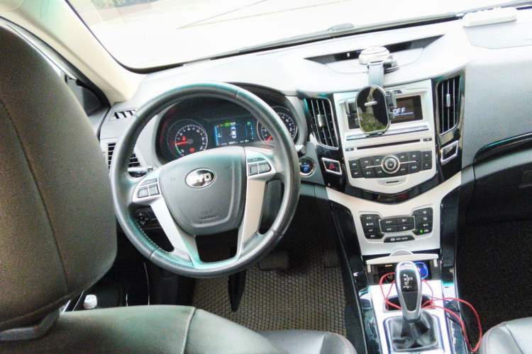 Used BYD e5 2016 300 Luxury Edition Steering Wheel
