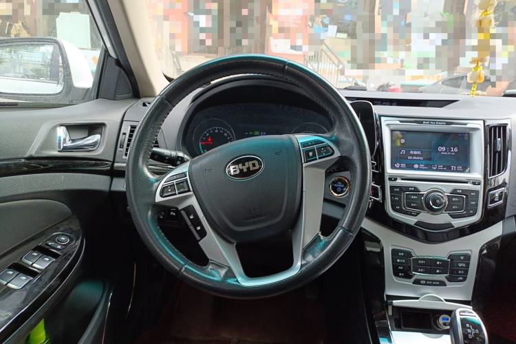 Used BYD e5 2016 300 Prestige Edition Steering Wheel