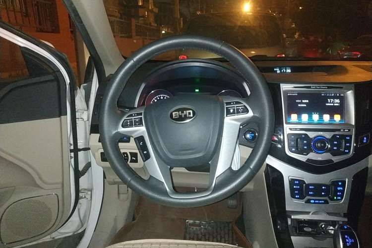 Used BYD e5 2016 300 Luxury Edition Steering Wheel