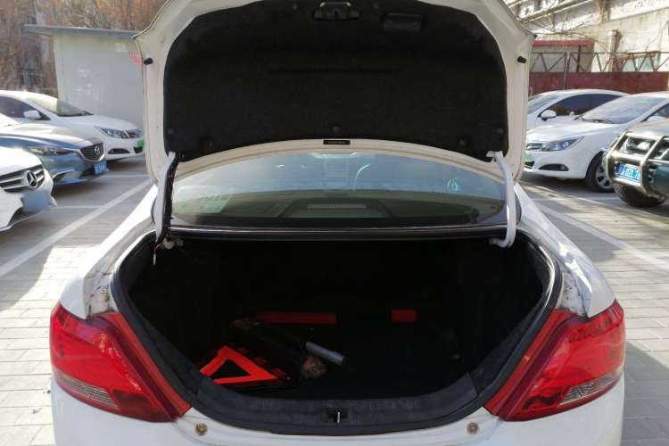 Used BYD e5 2016 300 Luxury Edition Trunk