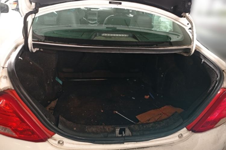 Used BYD e5 2016 300 Luxury Edition Trunk