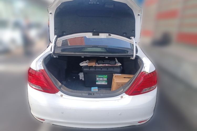 Used BYD e5 2016 300 Luxury Edition Trunk