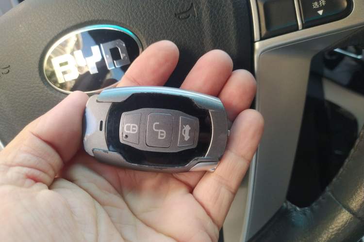 Used BYD e5 2016 300 Luxury Edition Vehicle Key