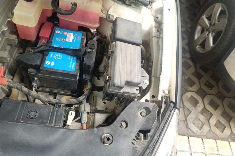 Used BYD e5 2017 300 Prestige Edition Engine Bay Left