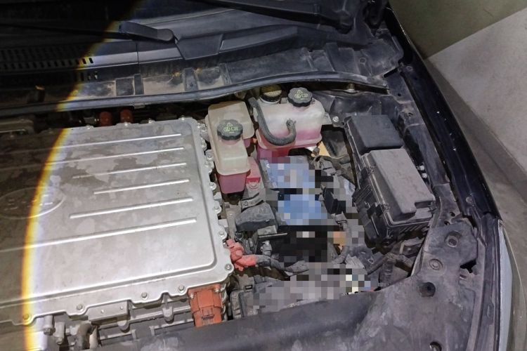 Used BYD e5 2017 300 Prestige Edition Engine Bay Left
