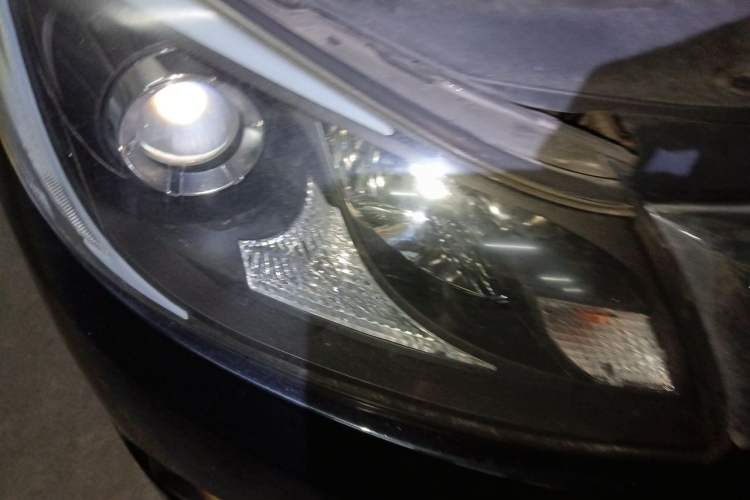 Used BYD e5 2017 300 Prestige Edition Right Front Headlight