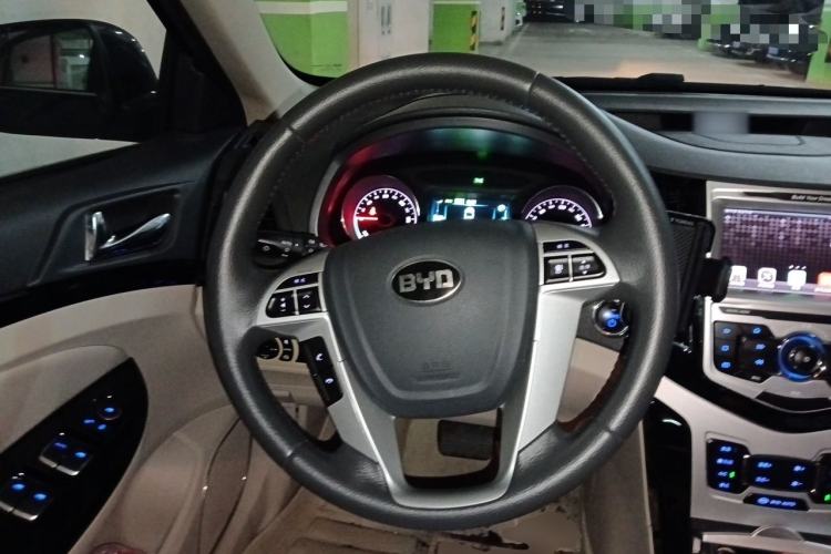 Used BYD e5 2017 300 Prestige Edition Steering Wheel