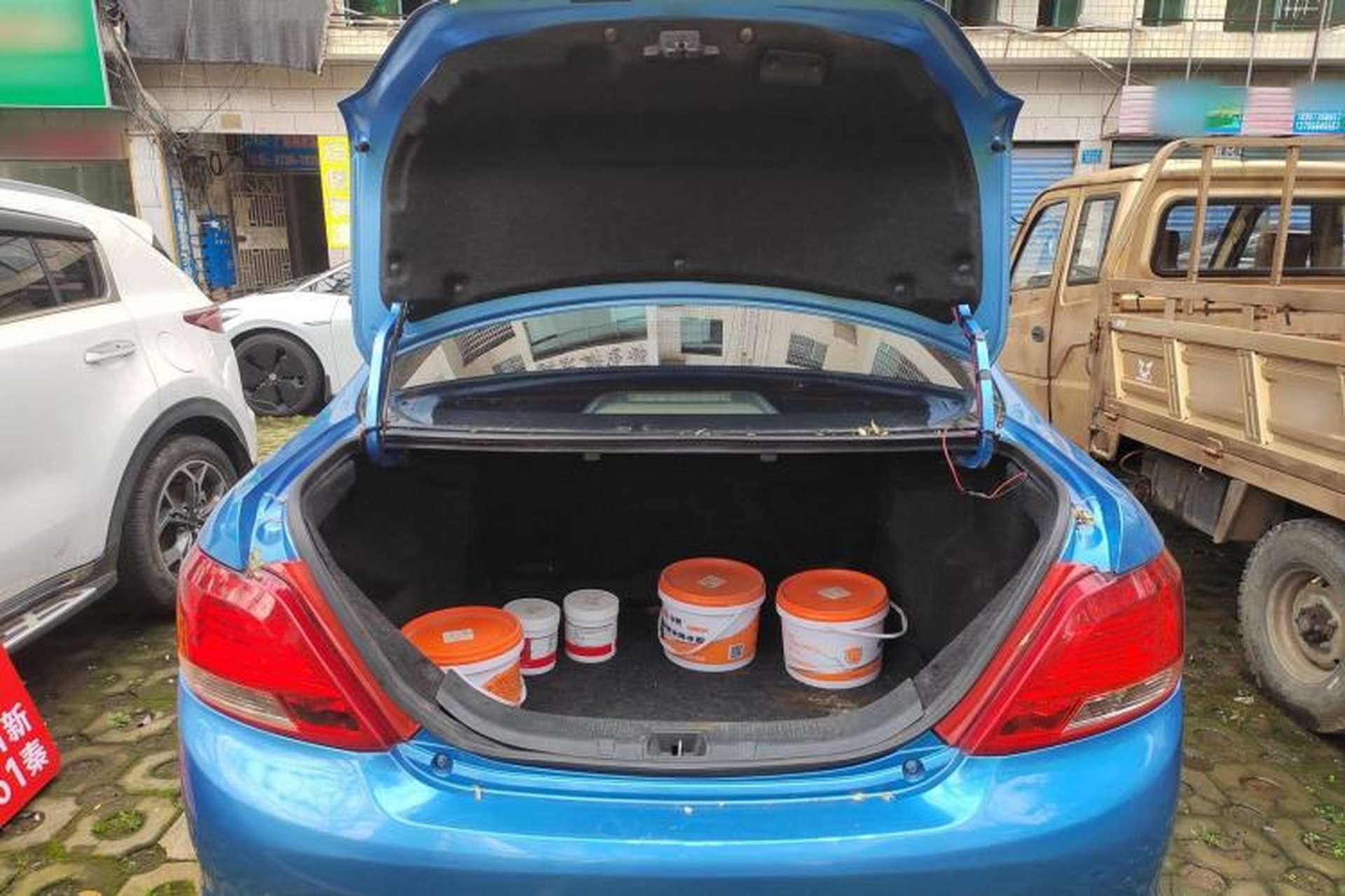 Used BYD e5 2017 300 Prestige Edition Trunk