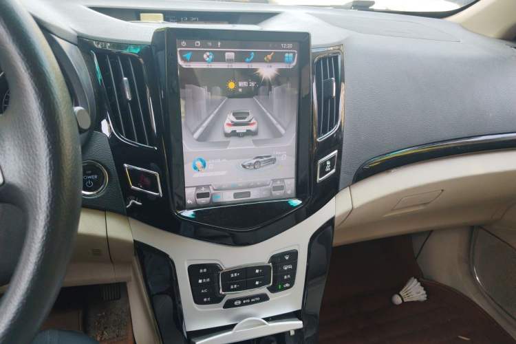 Used BYD e5 2017 300 Prestige Edition Audio And AC Panel
