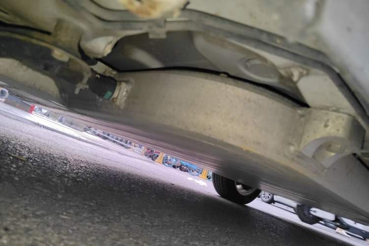 Used BYD e5 2017 300 Prestige Edition Chassis Front Left