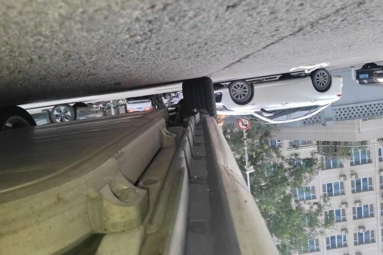 Used BYD e5 2017 300 Prestige Edition Chassis Front Right