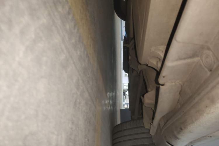 Used BYD e5 2017 300 Prestige Edition Chassis Front Right