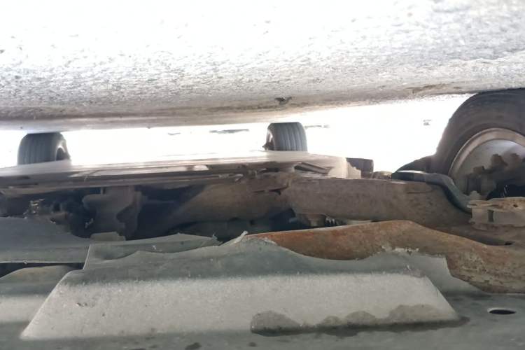 Used BYD e5 2017 300 e-Comfort Edition Chassis Front