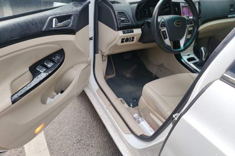 Used BYD e5 2017 300 Prestige Edition Driver Seat