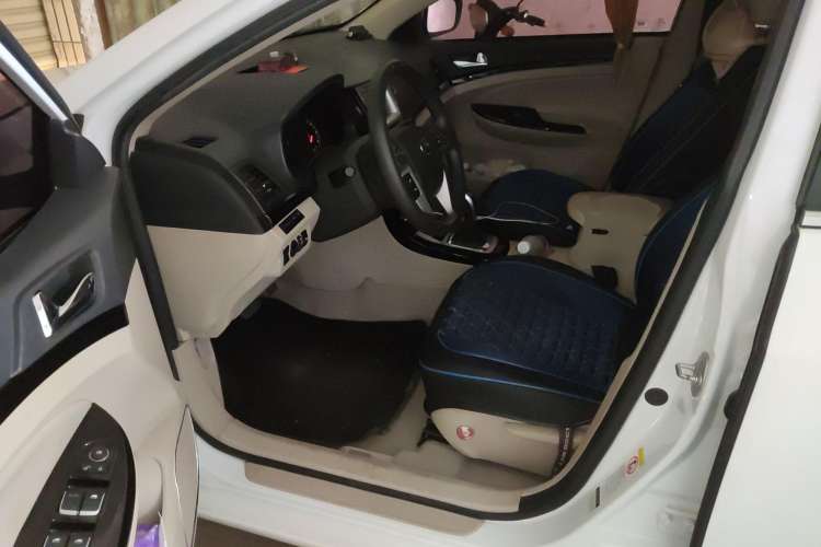 Used BYD e5 2017 300 Prestige Edition Driver Seat