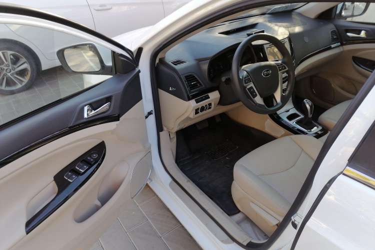 Used BYD e5 2017 300 Prestige Edition Driver Seat