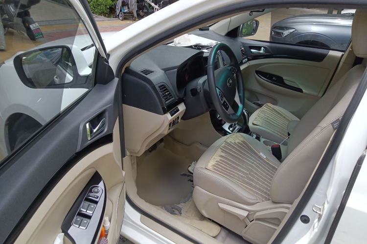 Used BYD e5 2017 300 Prestige Edition Driver Seat