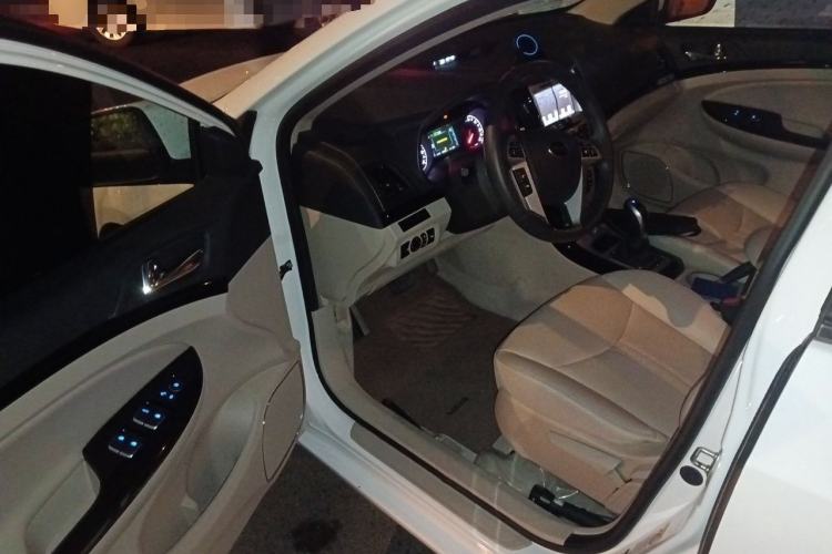 Used BYD e5 2017 300 Prestige Edition Driver Seat