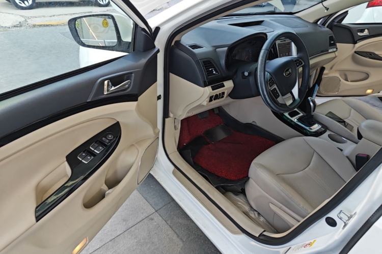 Used BYD e5 2017 300 Prestige Edition Driver Seat