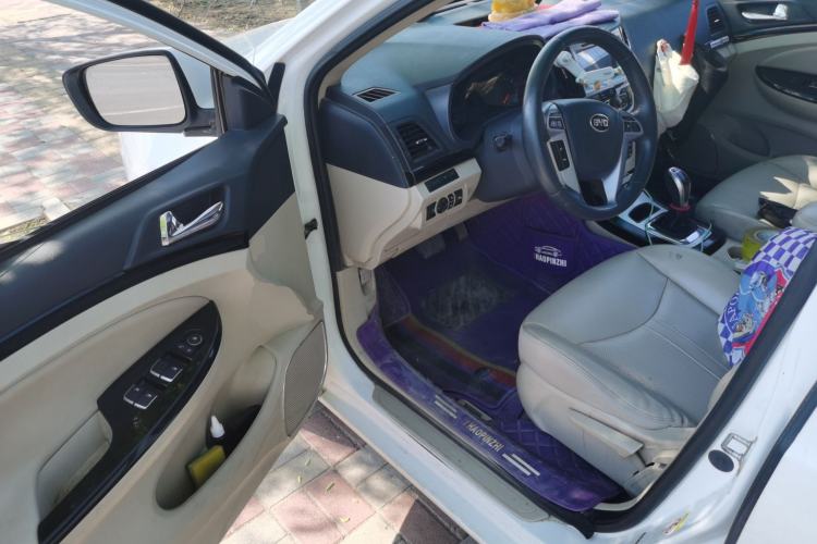 Used BYD e5 2017 300 Prestige Edition Driver Seat