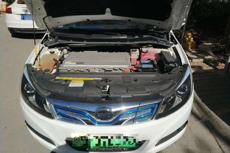 Used BYD e5 2017 300 e-Comfort Edition Engine Bay